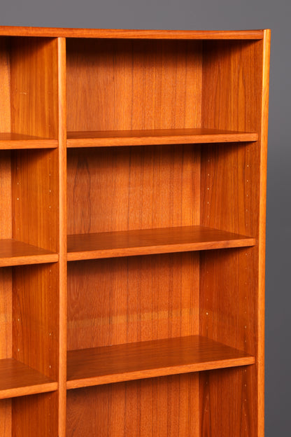 G062 Finish Traumhaftes Mid Century Regal echt Holz Schrank Danish Design Retro Kommode Vintage Bücherregal 60er Jahre