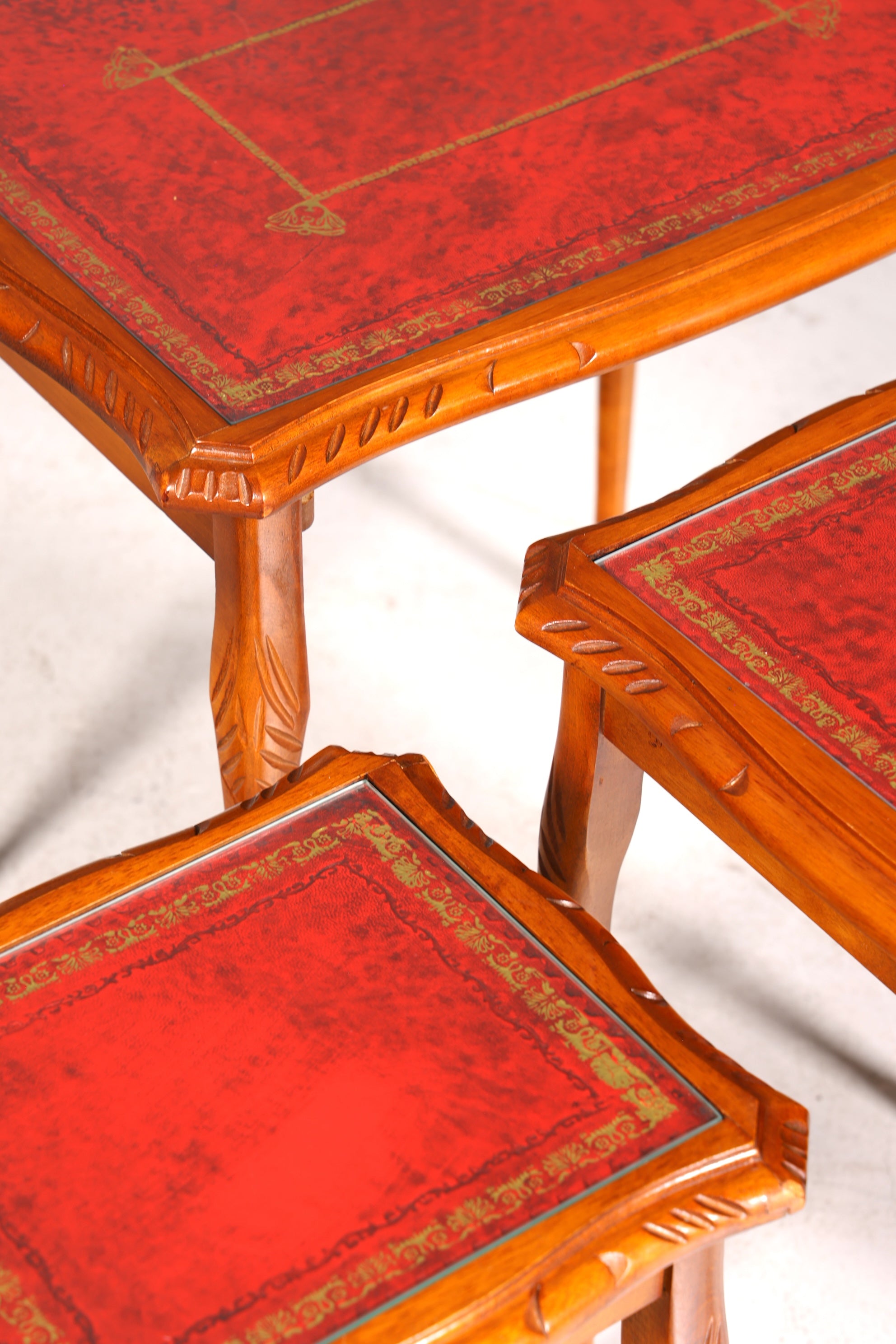 Magnifique ensemble de trois tables d&
