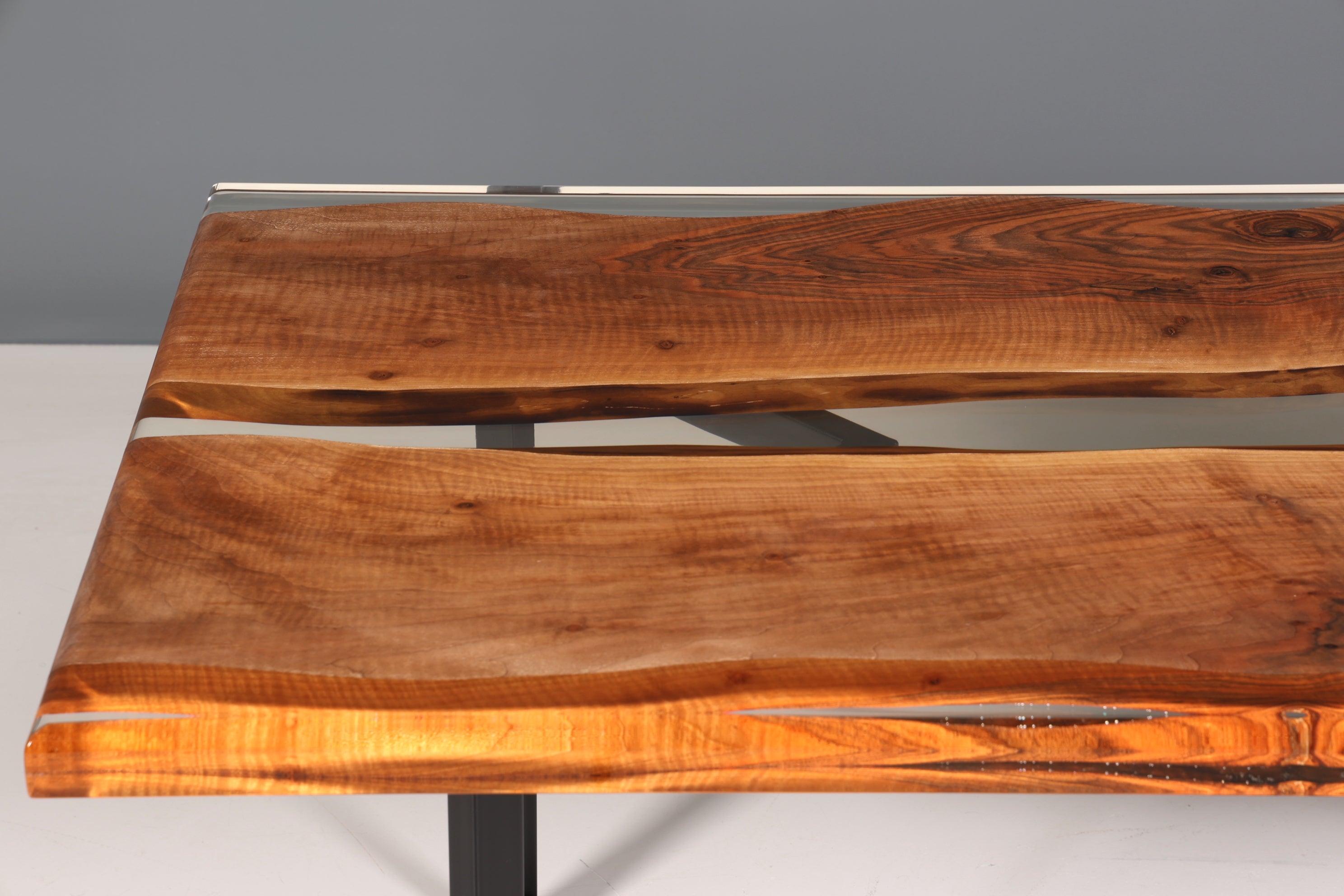 Beeindruckender Epoxidharz Tisch 200-90cm Nussbaum Esszimmer Tisch massiv Holz River Table Küchentisch