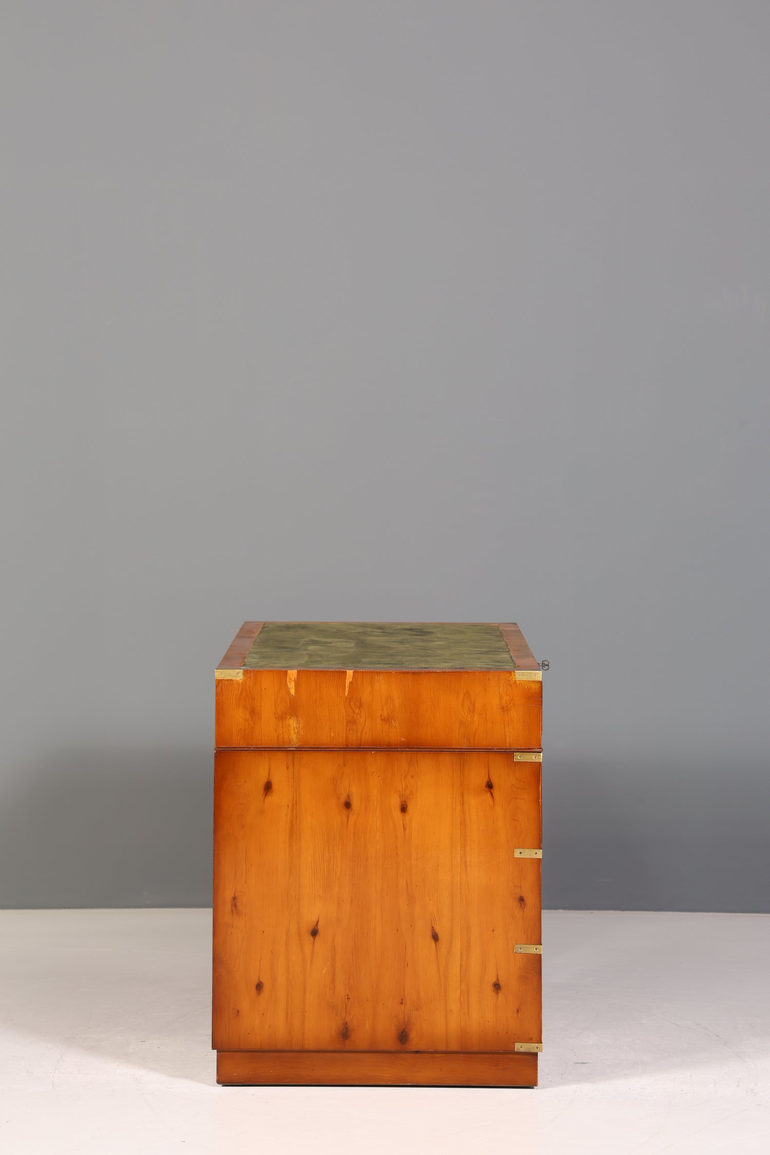 Edler Maritimer Schreibtisch Englischer Military Chest Bürotisch Office Table