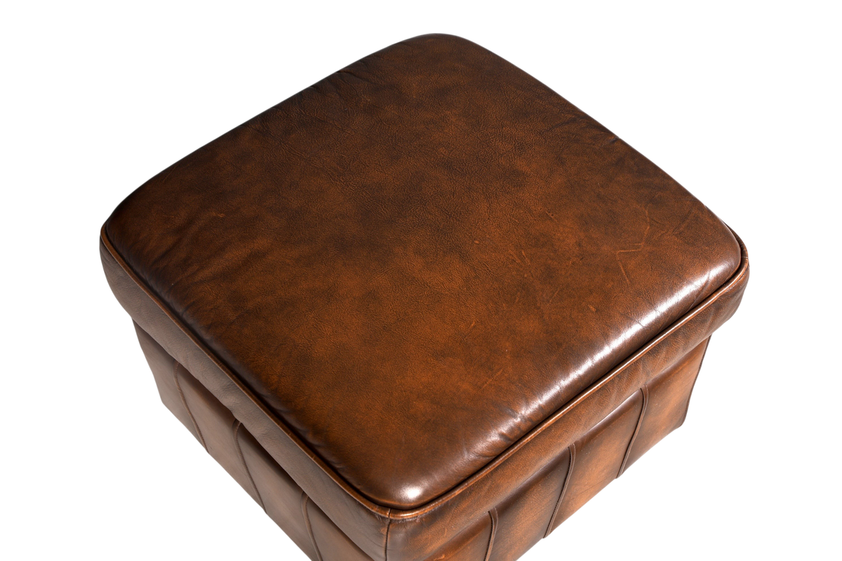 Hauptstadt Möblerei Chesterfield Hocker aus braunem Echtleder in klassischem englischem Vintage-Stil