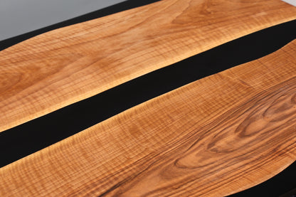 Wunderschöner Epoxidharz Tisch 220-90 cm Epoxy Schwarz Nussbaum Esszimmer Tisch massiv Holz Esstisch