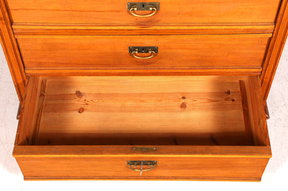 Buffet ancien Art Nouveau onirique avec miroir, commode d&