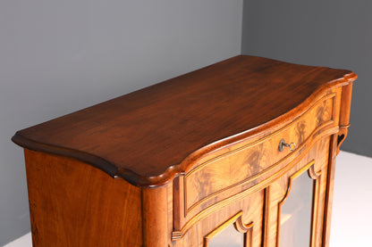 Vitrine ancienne Louis Philippe Biedermeier, en bois véritable, vers 1880, évoquant un rêve.