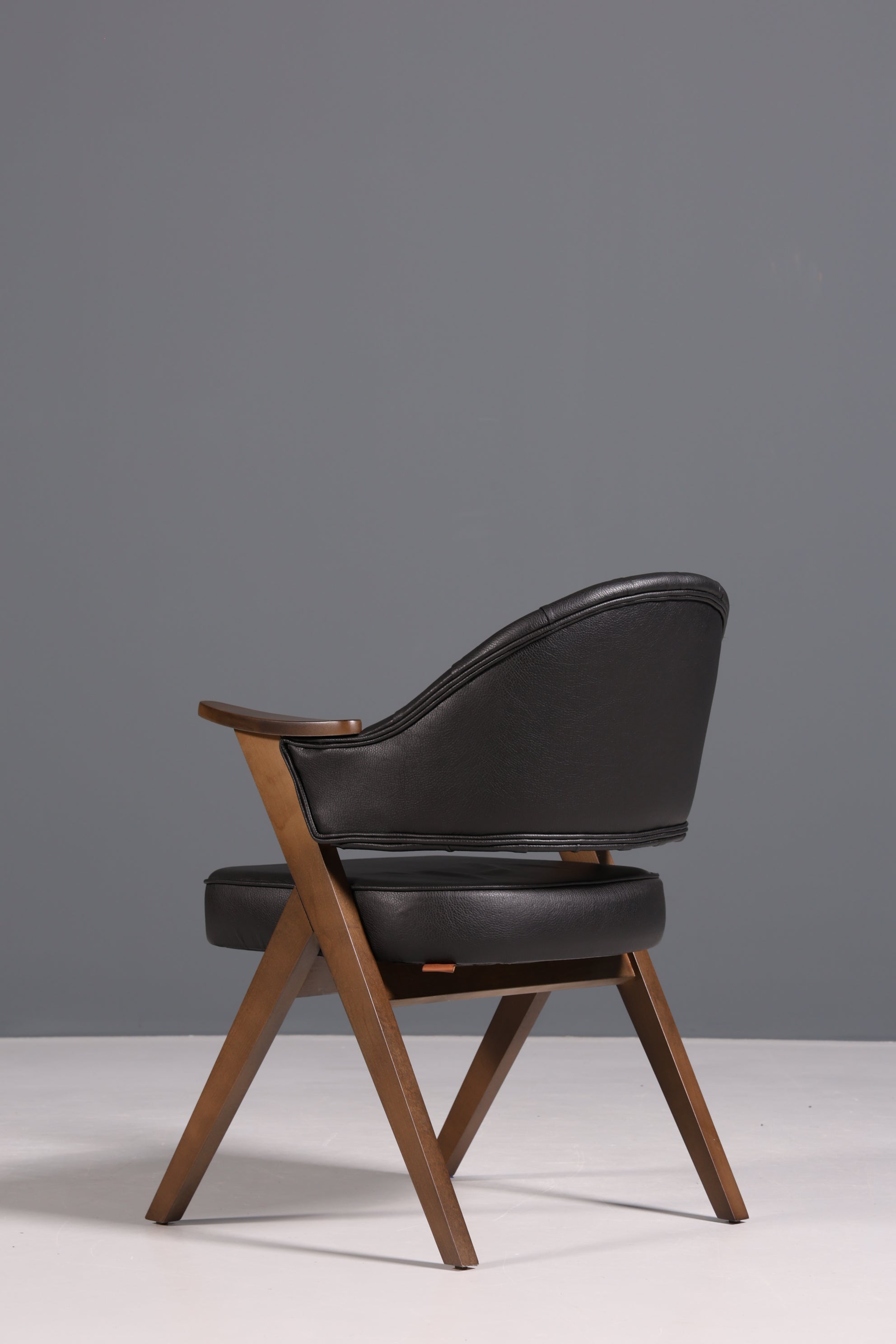 Luxuriöser "Manchester Black" Stuhl Chesterfield Stil  Bürostuhl Esszimmerstuhl Lounge Stuhl