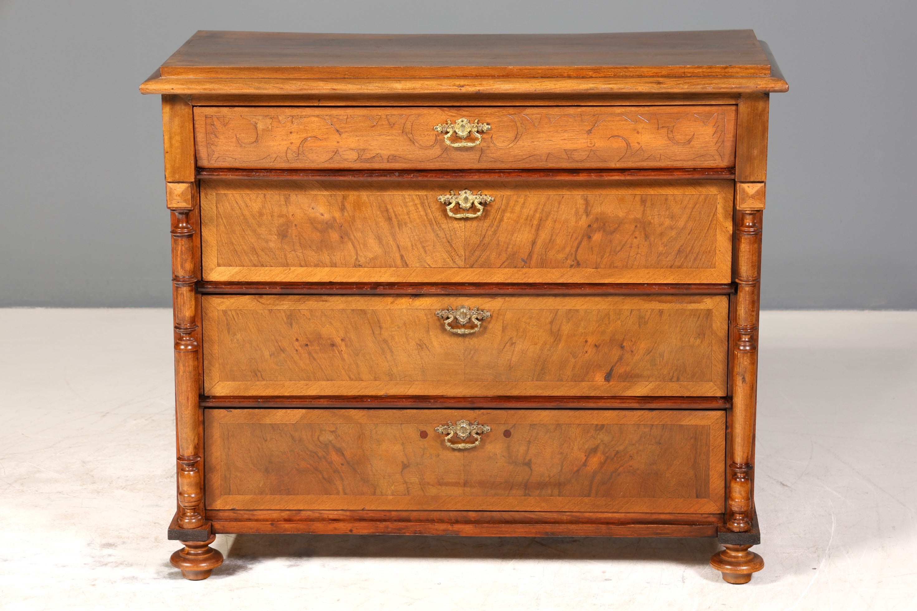 Edle Gründerzeit Kommode Louis Philippe Nussbaum Sideboard um 1880 Antik Schubladenkommode