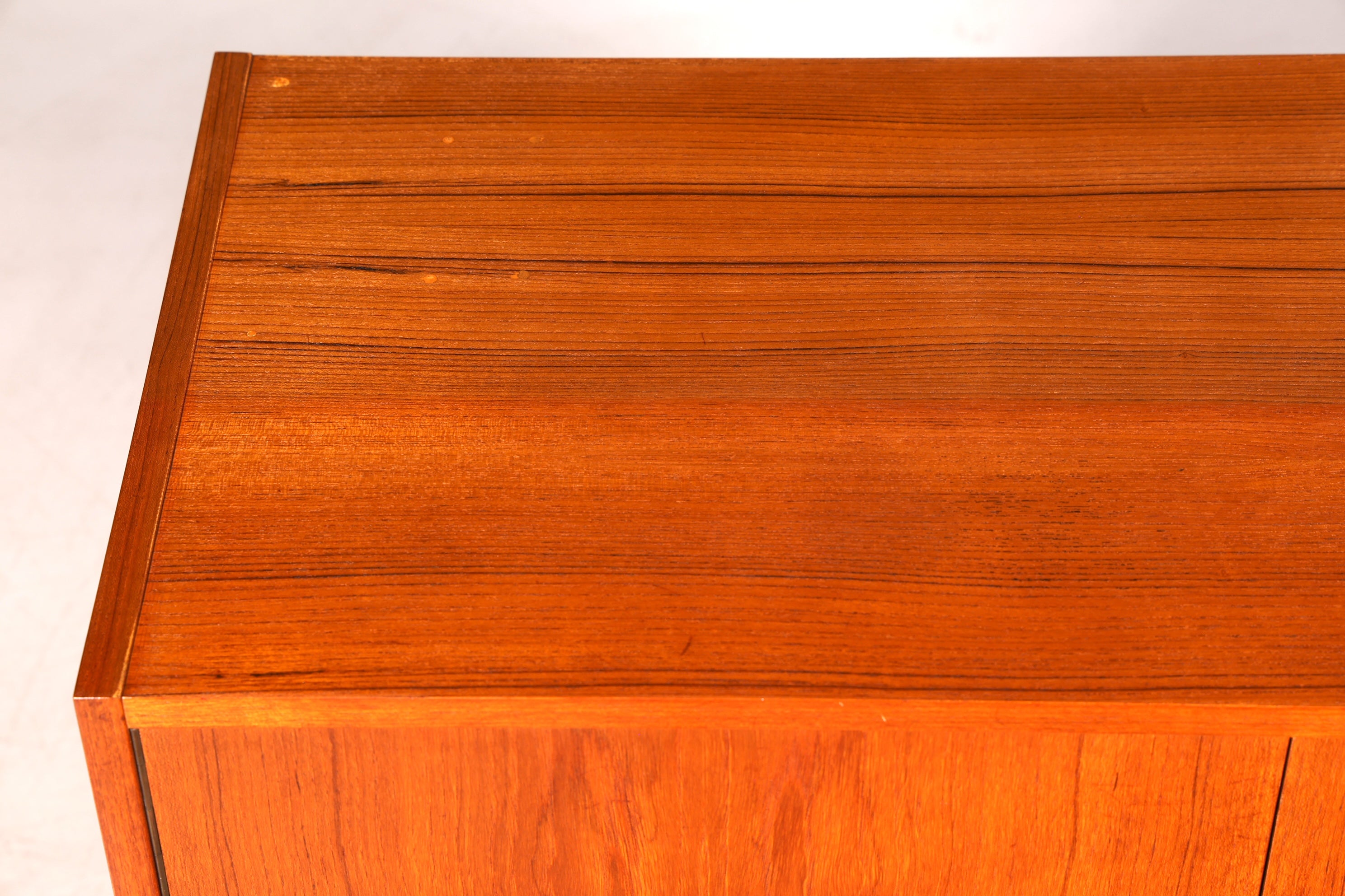 Traumhafte Mid Century Kommode Vintage Sideboard Retro Flur Kommode 60s Schrank Regal