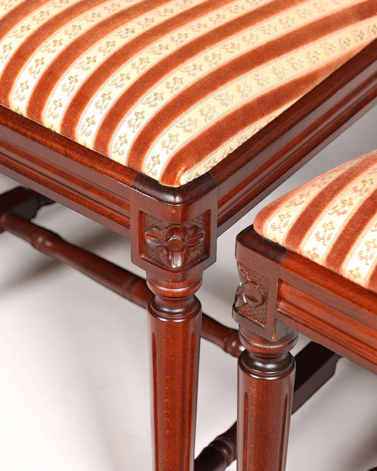 4x Edle Englische Stühle Englisch Dining Chairs Antik 60er Jahre Küchenstühle Stuhlset