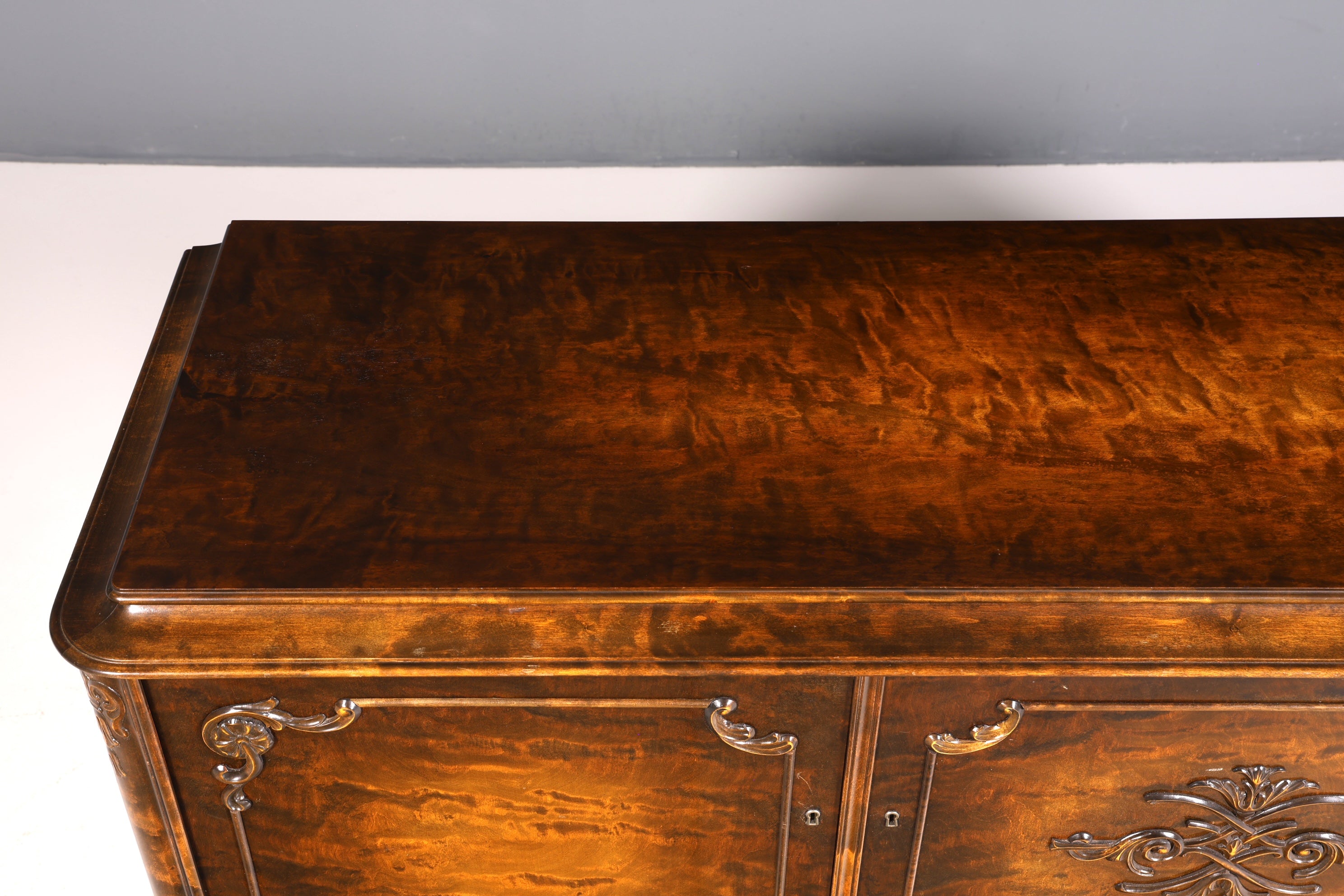 Buffet Chippendale onirique, meuble de style baroque, meuble TV ancien des années 50/60