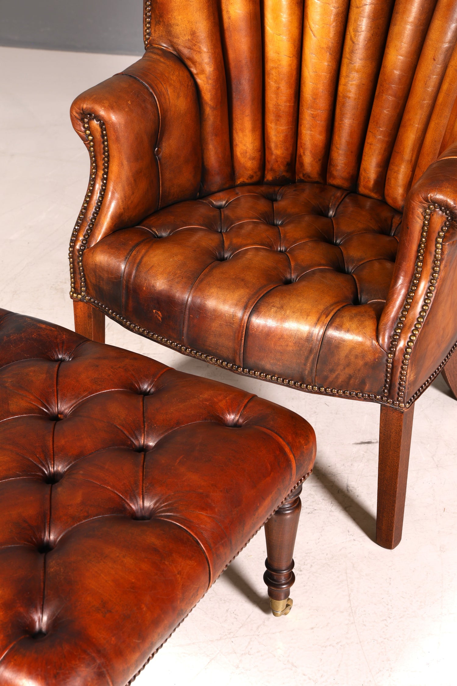 Seltener Original Chesterfield Ohrenbacken Sessel Englisch Leder Herrensessel UK Armlehnsessel