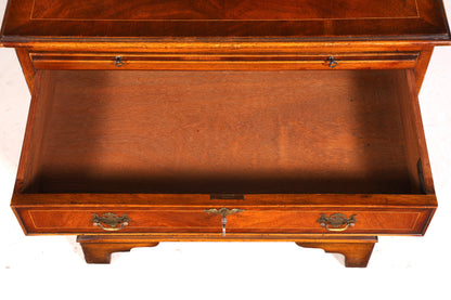 Magnifique commode anglaise en if, reproduction Longdale, meuble fabriqué au Royaume-Uni