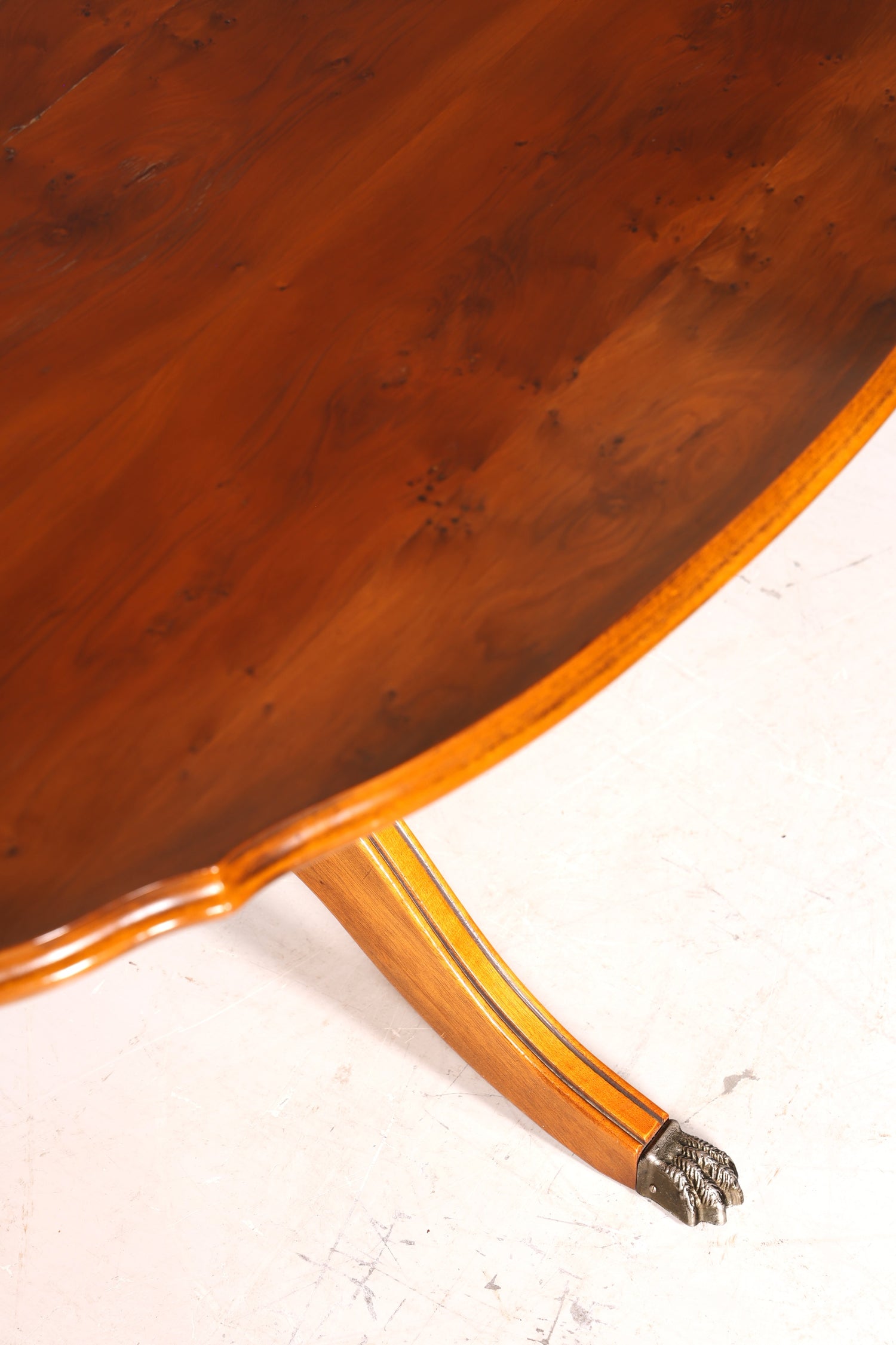 Magnifique table basse anglaise, style ancien, en bois d&