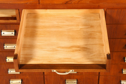 Beeindruckende XXL Mid Century Kommode Vintage Bauhaus Apotheker Schrank Retro Schubladenkommode