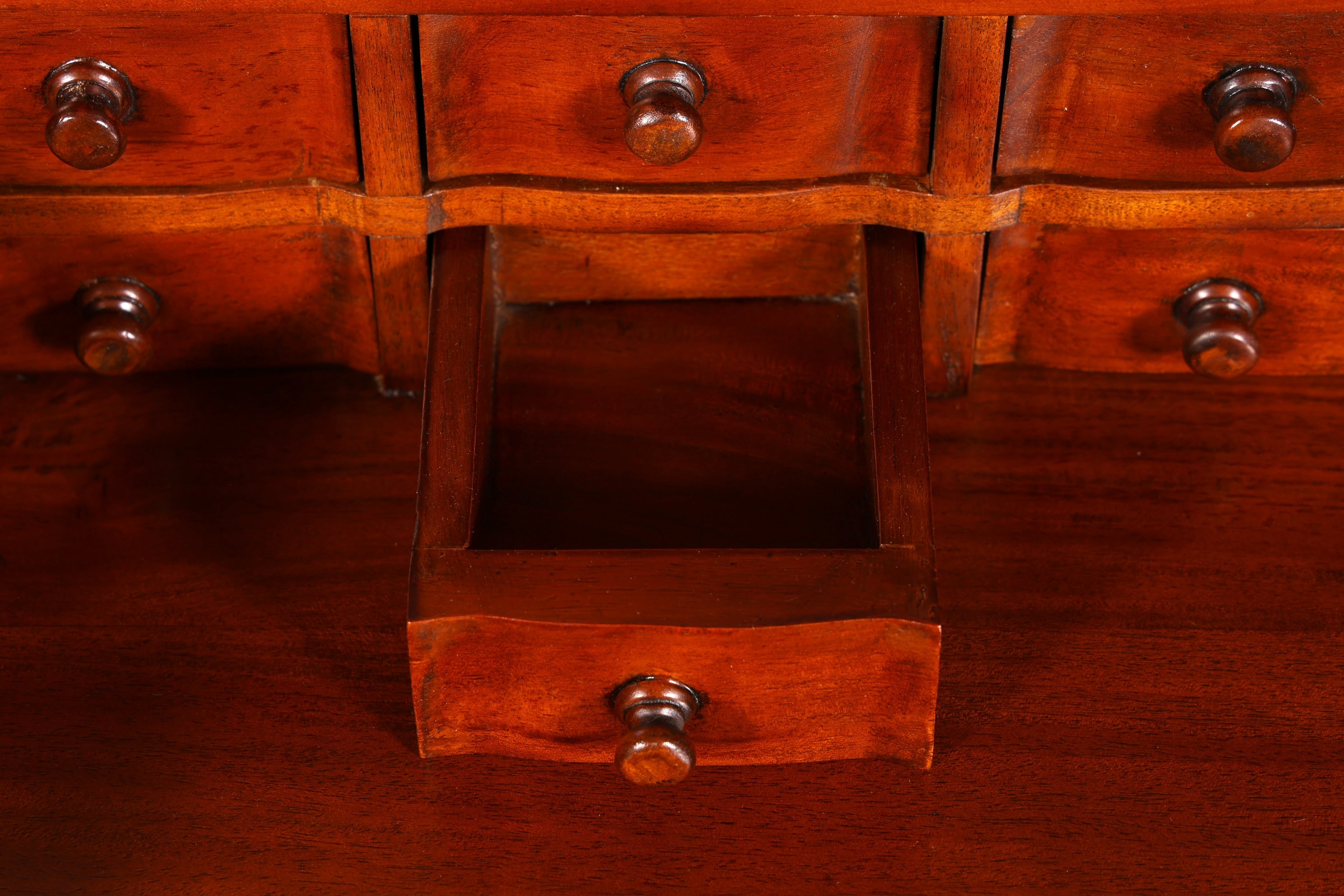 Magnifique secrétaire anglais Davenport, bureau avec sous-main en cuir, commode, antique et vintage