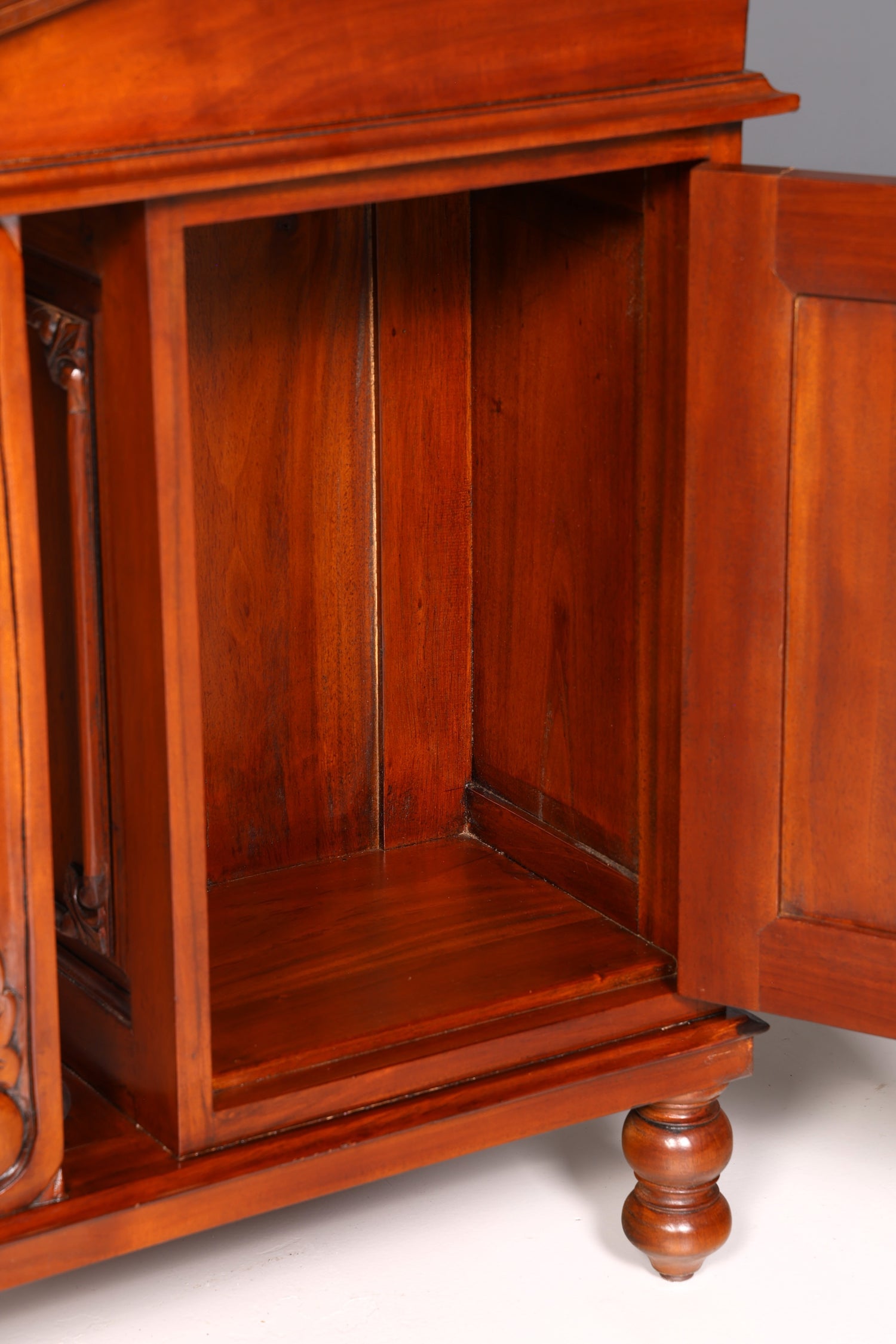 Magnifique secrétaire anglais Davenport, bureau avec sous-main en cuir, commode, antique et vintage