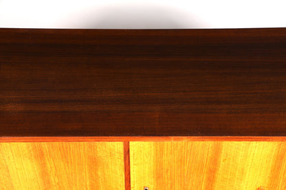 Buffet simple style années 50, meuble TV vintage, meuble style années 60, longboard rétro