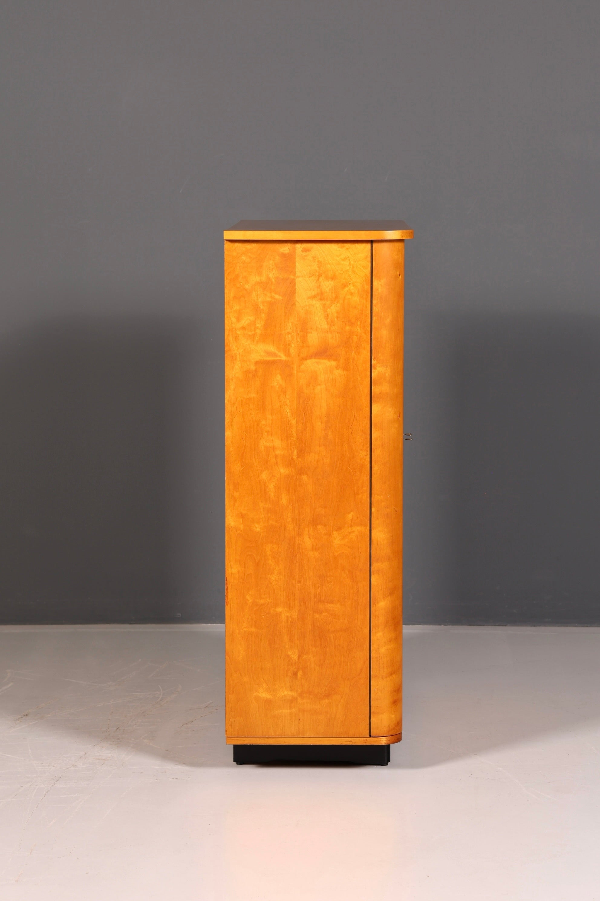 Magnifique armoire du milieu du siècle des années 60, armoire à linge, meuble à dossiers, commode vintage en bois