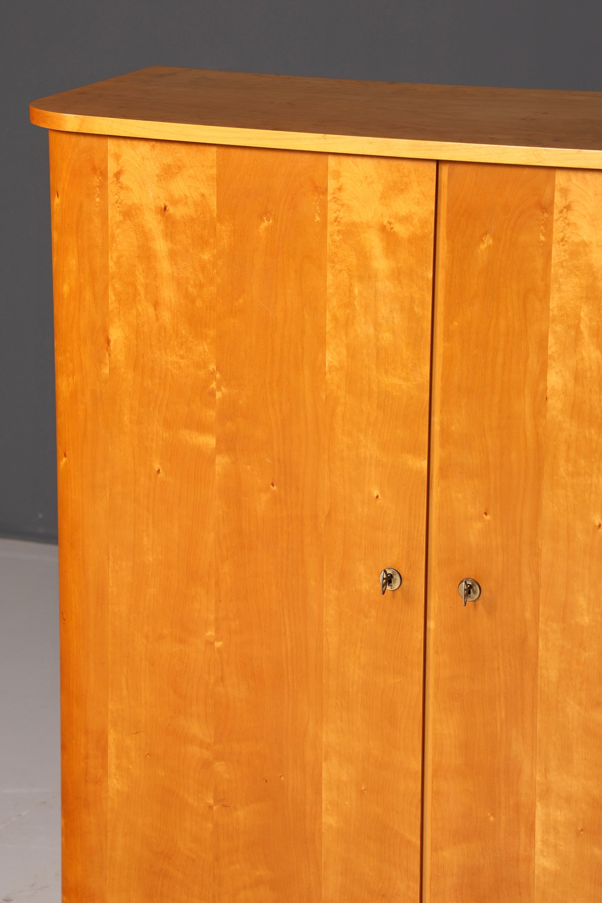 Magnifique armoire du milieu du siècle des années 60, armoire à linge, meuble à dossiers, commode vintage en bois