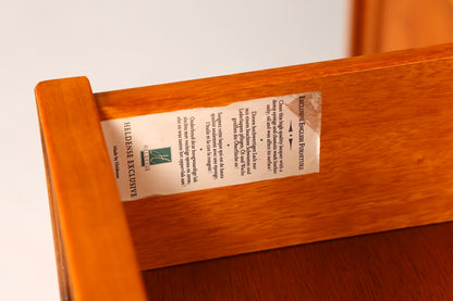 G143 Finish cm Wunderschöne Original Heldense Vitrine Englische Eibe Bücherschrank Buffet Antik Stil Glasvitrine