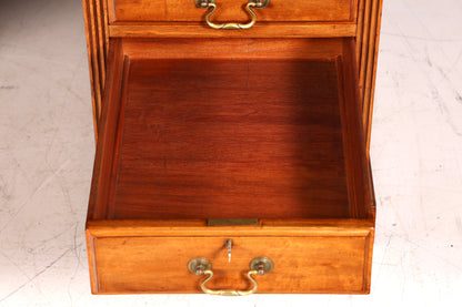 G146 Finish cm Wunderschöner Englischer Schreibtisch echt Lederauflage Bürotisch Antik Stil Office Desk