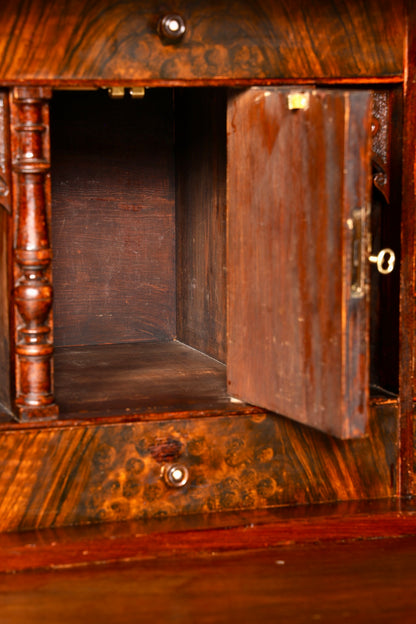 Secrétaire Gründerzeit onirique, commode haute Vertiko, meuble secrétaire Louis Philippe, vers 1880