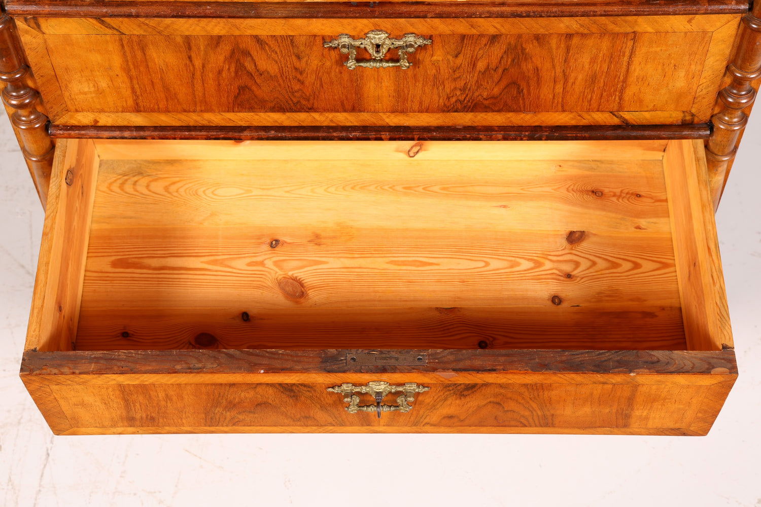 Magnifique commode Gründerzeit de style Art nouveau, meuble vertical à tiroirs, commode à linge, antique en bois massif