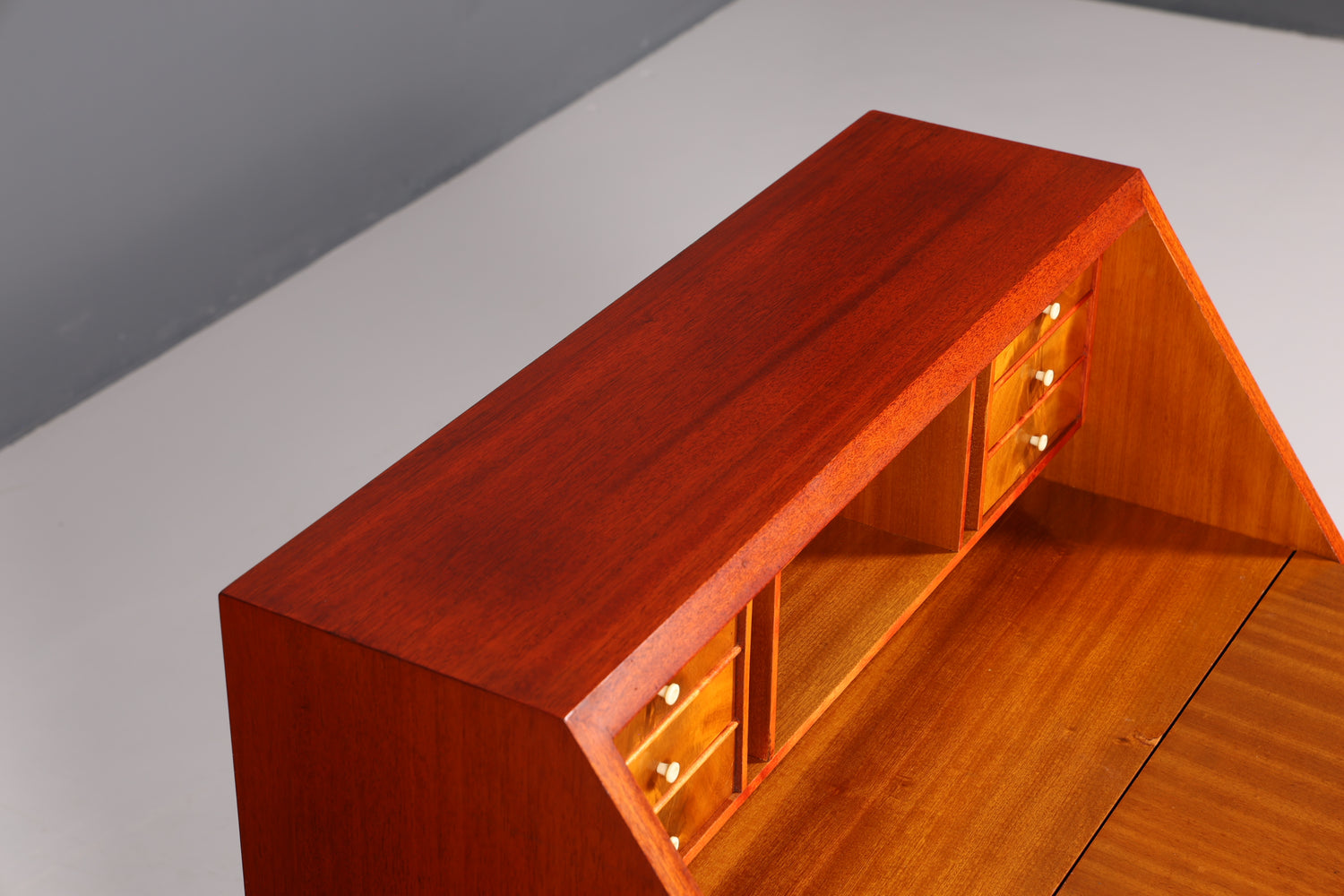 Secrétaire élégant de style Louis XVI, commode de bureau, bureau d&