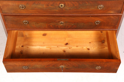 Magnifique commode de style gustavien, en bois véritable, commode en lin de style anglais