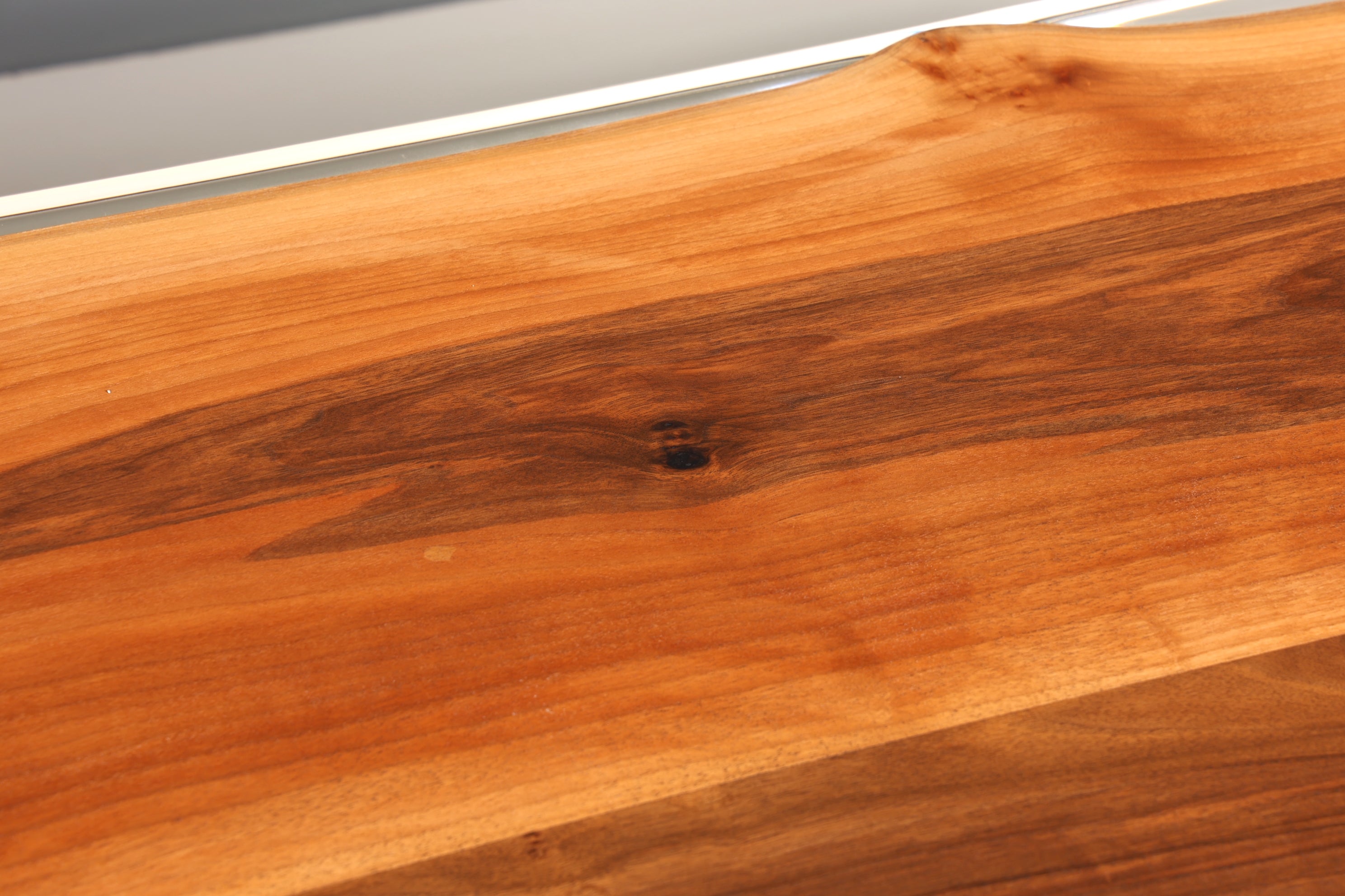 Einzigartiger Epoxidharz Tisch 258-90cm massiv Holz Nussbaum Esszimmer Tisch River Table Küchentisch Esstisch