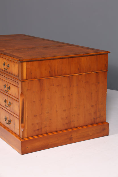 Bureau anglais de rêve, bureau en if anglais, plateau en cuir, bureau de style ancien
