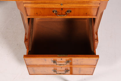 Bureau anglais de rêve, bureau en if anglais, plateau en cuir, bureau de style ancien