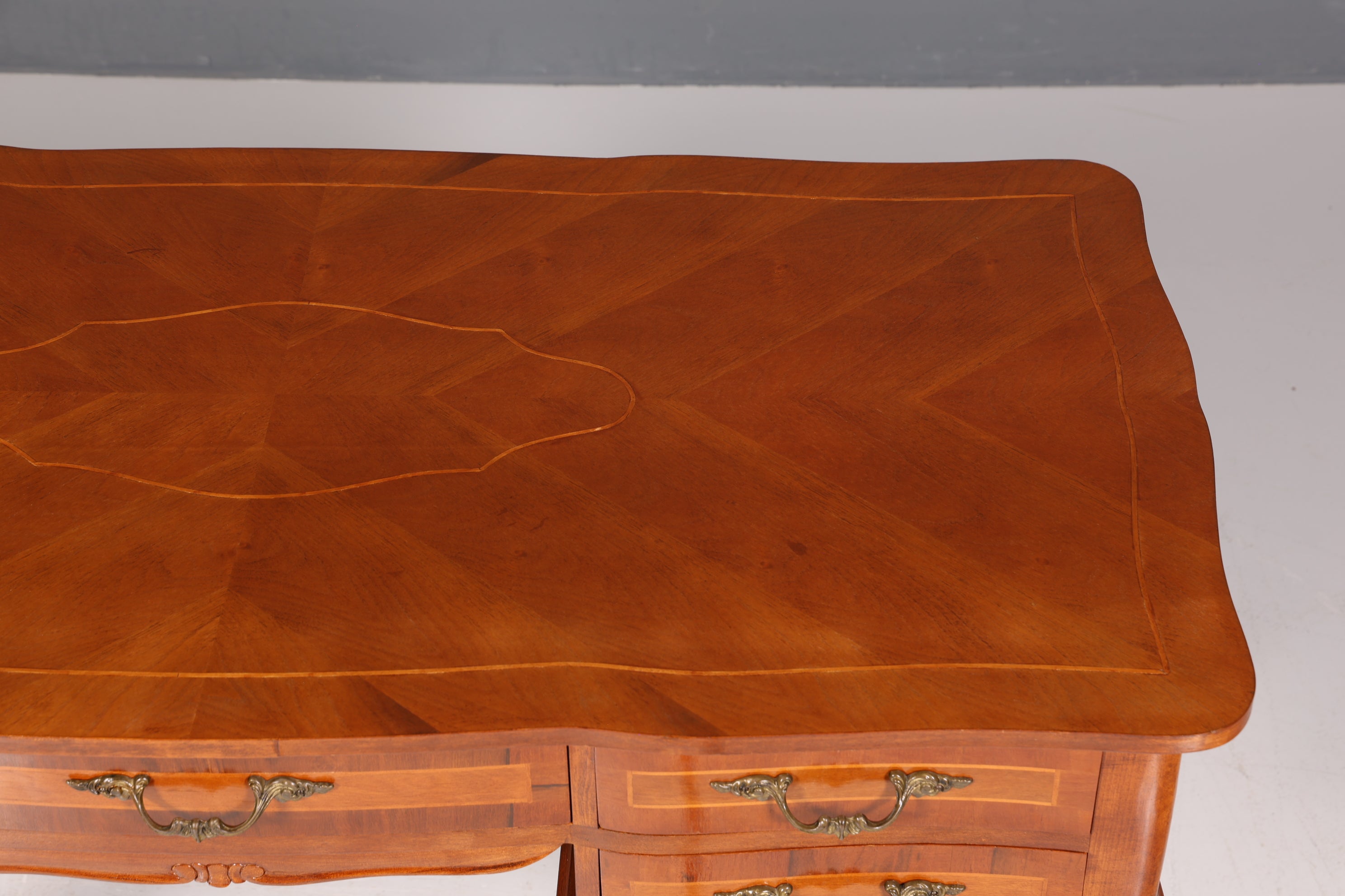 Magnifique bureau Chippendale, en bois véritable, de style antique, bureau de style baroque