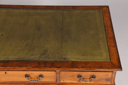 Magnifique bureau anglais avec plateau en cuir véritable, structure en bois d&