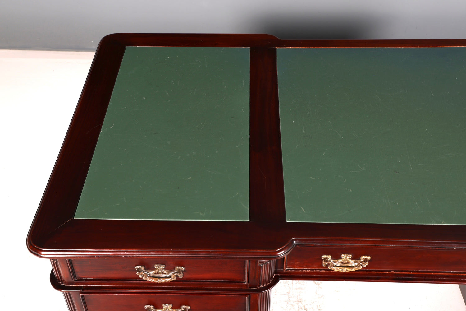 Magnifique bureau anglais en acajou, sous-main en cuir véritable, bureau de partenaire, bureau de travail, antique vintage