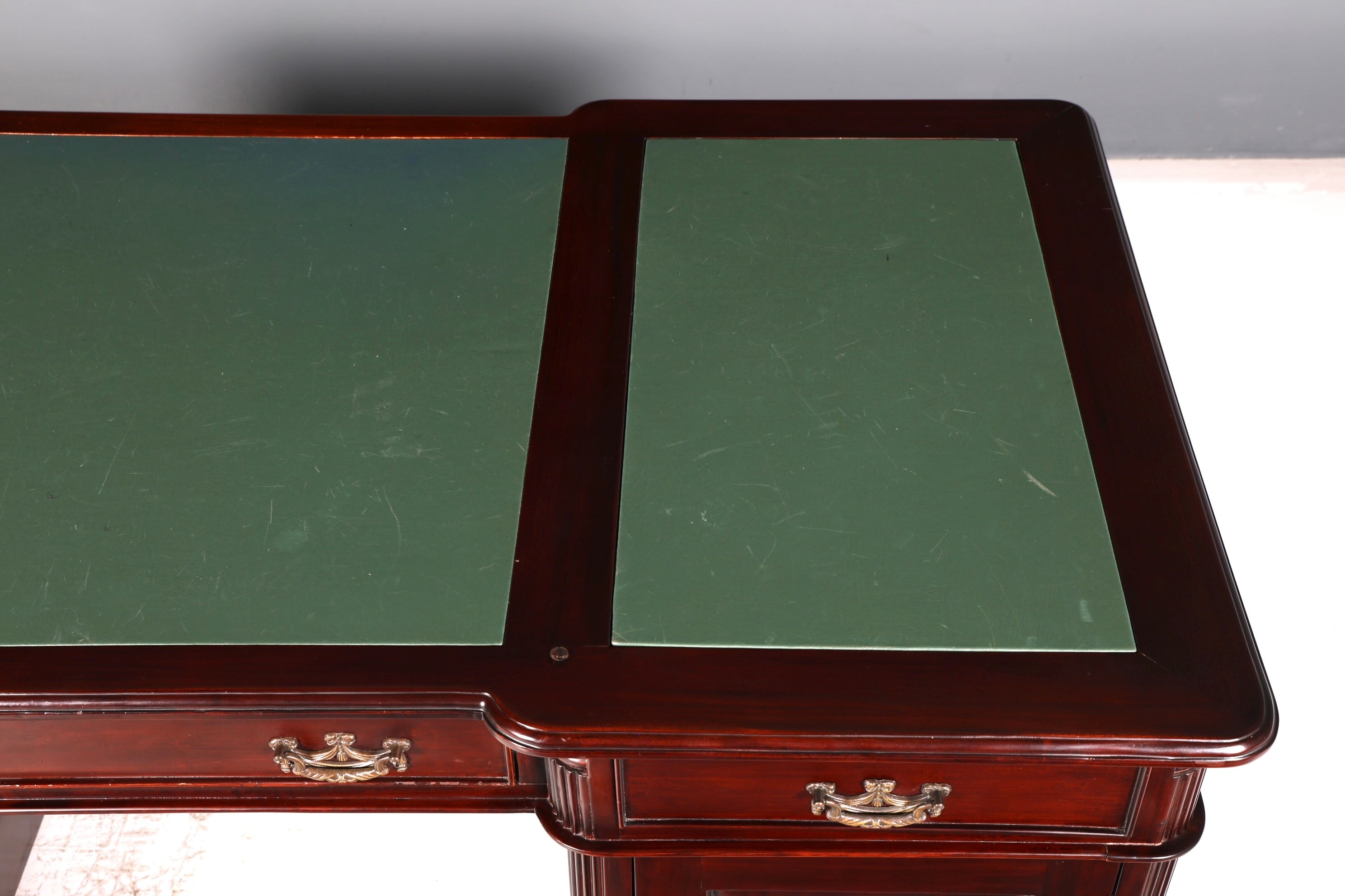 Magnifique bureau anglais en acajou, sous-main en cuir véritable, bureau de partenaire, bureau de travail, antique vintage