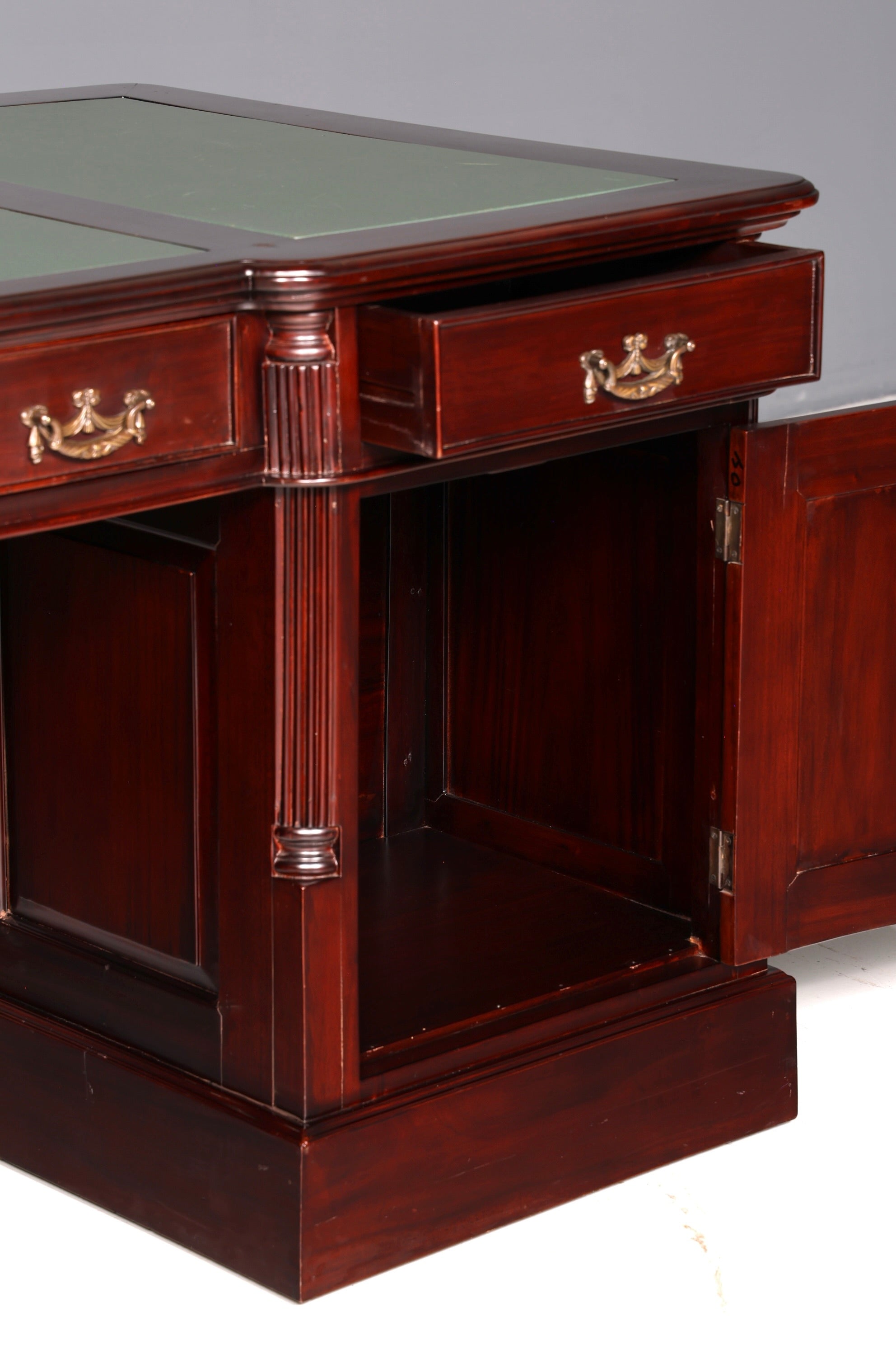 Magnifique bureau anglais en acajou, sous-main en cuir véritable, bureau de partenaire, bureau de travail, antique vintage