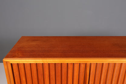 Meuble impressionnant réalisé par Leo Bub pour Bub Wertmöbel, armoire haute, classeur de style mid-century, armoire à linge