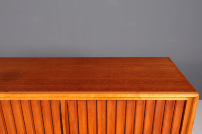 Meuble impressionnant réalisé par Leo Bub pour Bub Wertmöbel, armoire haute, classeur de style mid-century, armoire à linge