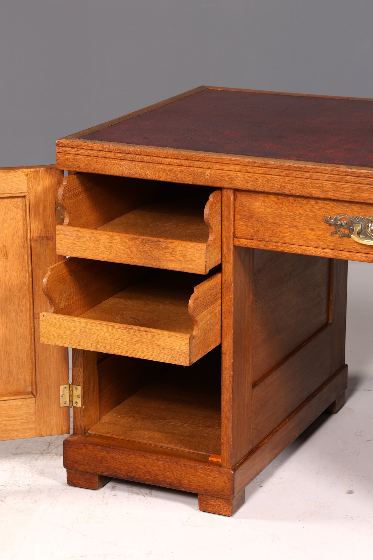 Wunderschöner Jugendstil Schreibtisch Eiche Echt Holz Bürotisch Office Table Antik Vintage