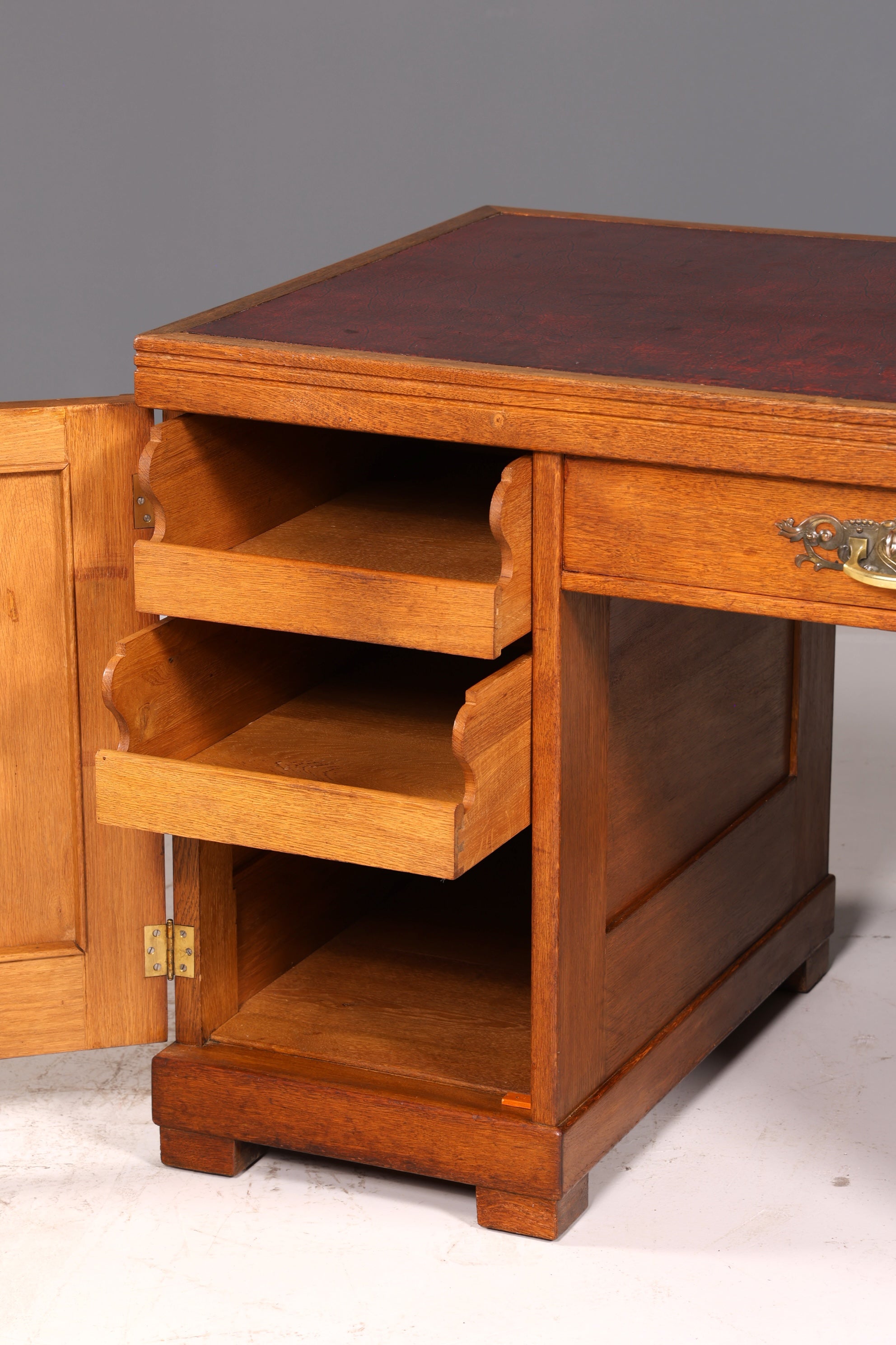 Wunderschöner Jugendstil Schreibtisch Eiche Echt Holz Bürotisch Office Table Antik Vintage