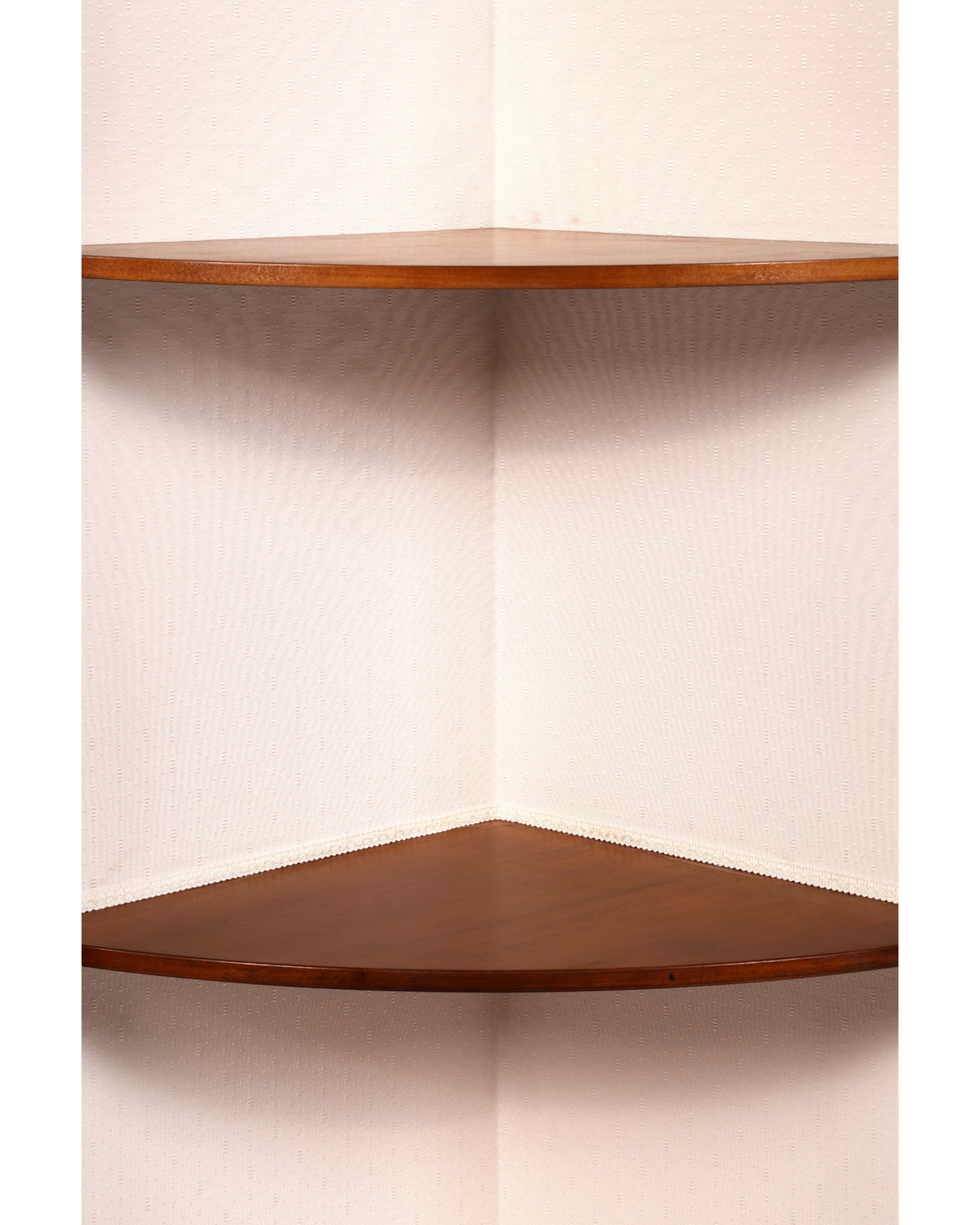 Wunderschöne Original Selva Eckvitrine Antik Stil Vitrine Schrank Geschirrschrank Glasvitrine