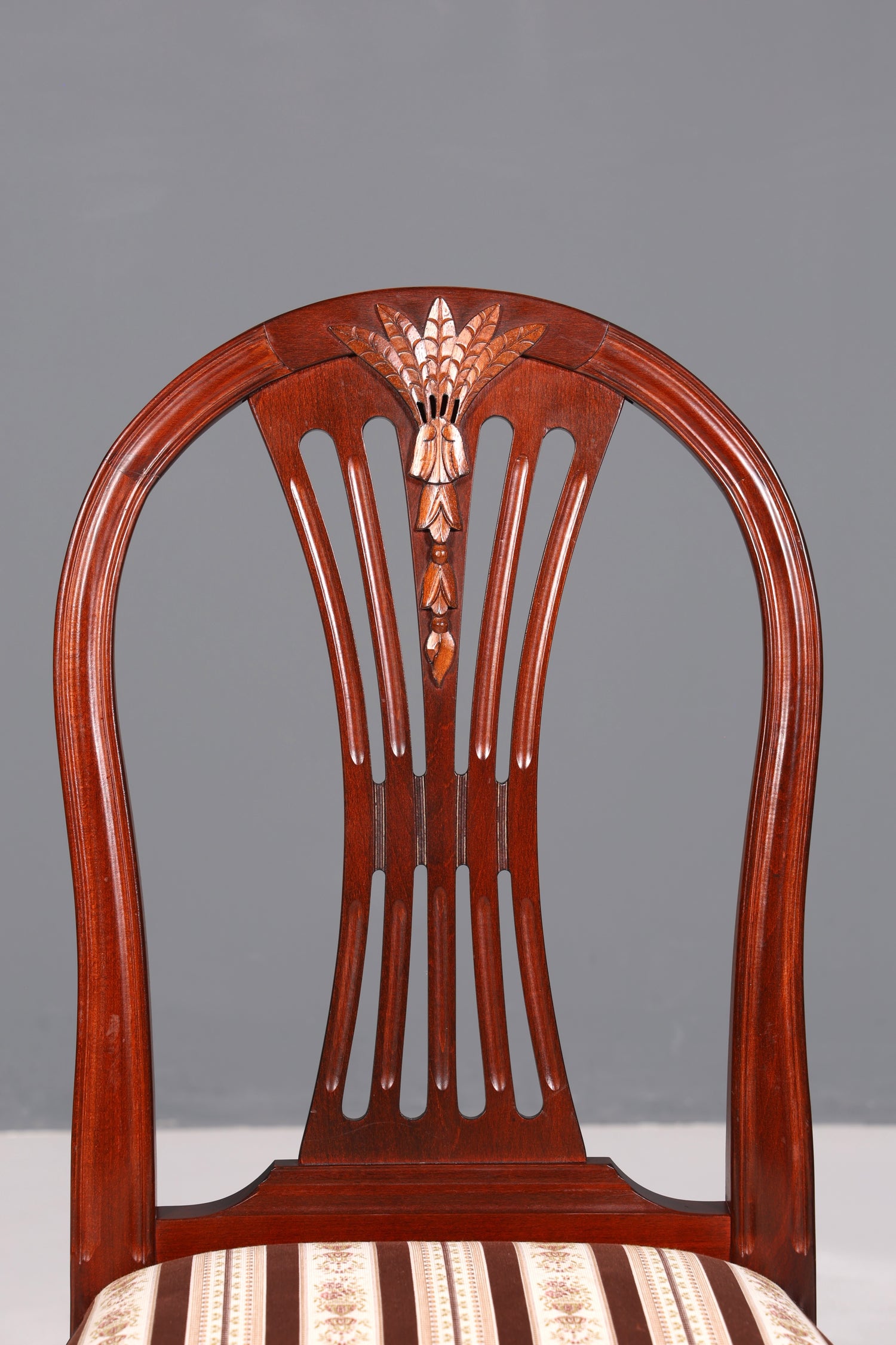 Belle chaise de style gustavien, chaise de cuisine anglaise, chaise secrétaire de style ancien