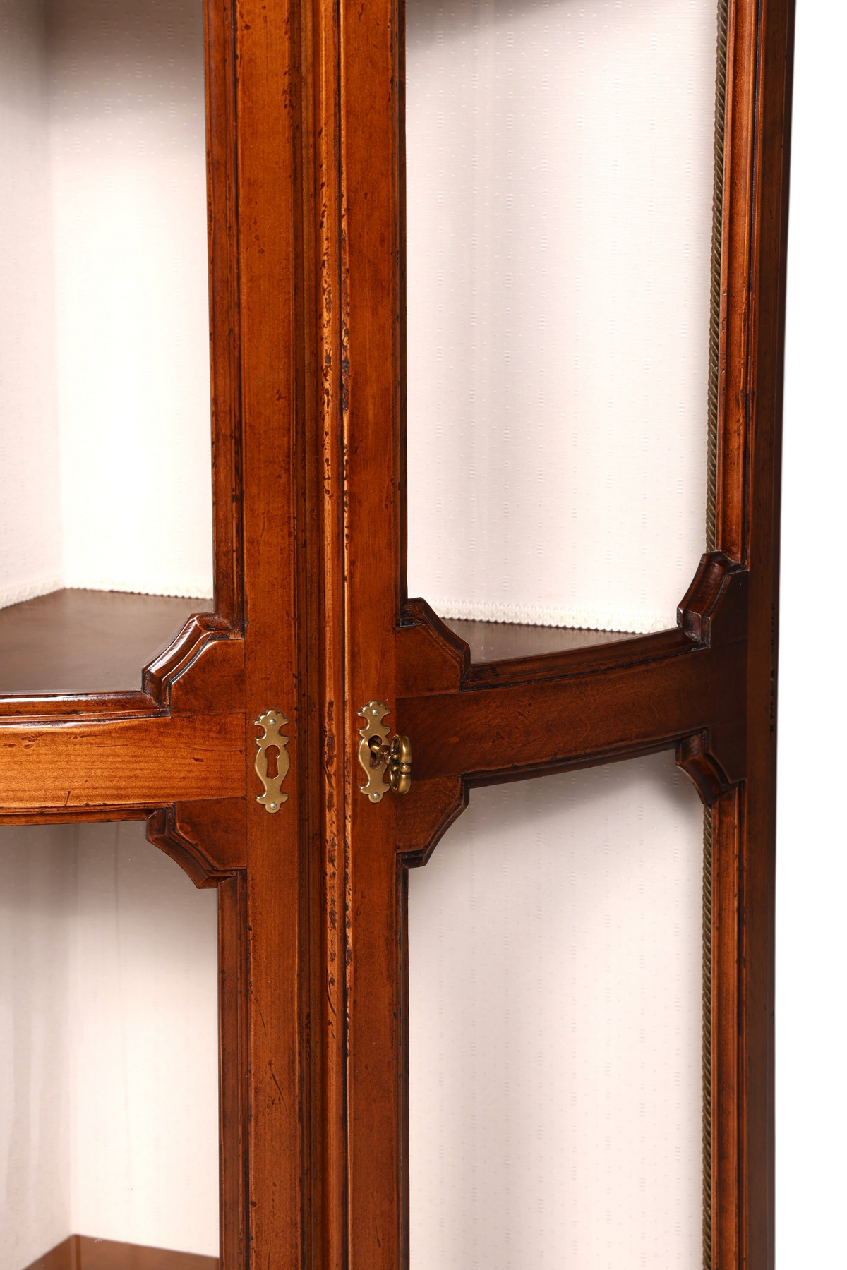 Edle Original Selva Eckvitrine Antik Stil Glasvitrine Schrank Geschirrschrank Eckregal