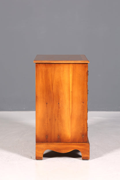 Commode anglaise en if, style rêveur, bois véritable, antiquité des années 1960