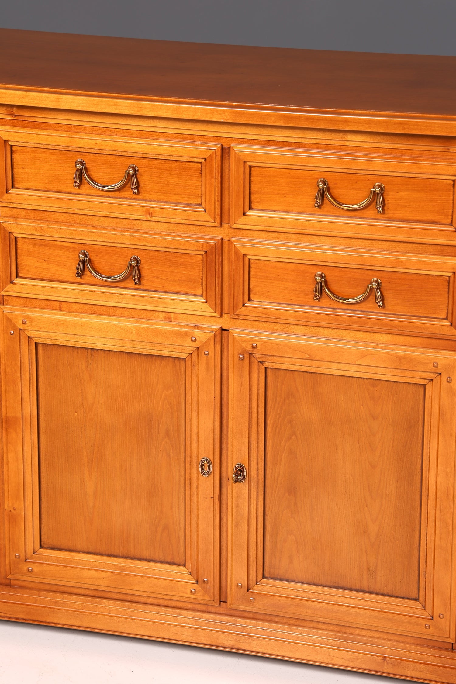 Traumhaftes Original Selva XXL Sideboard Antik Stil Villa Borghese Schrank Kommode Buffet