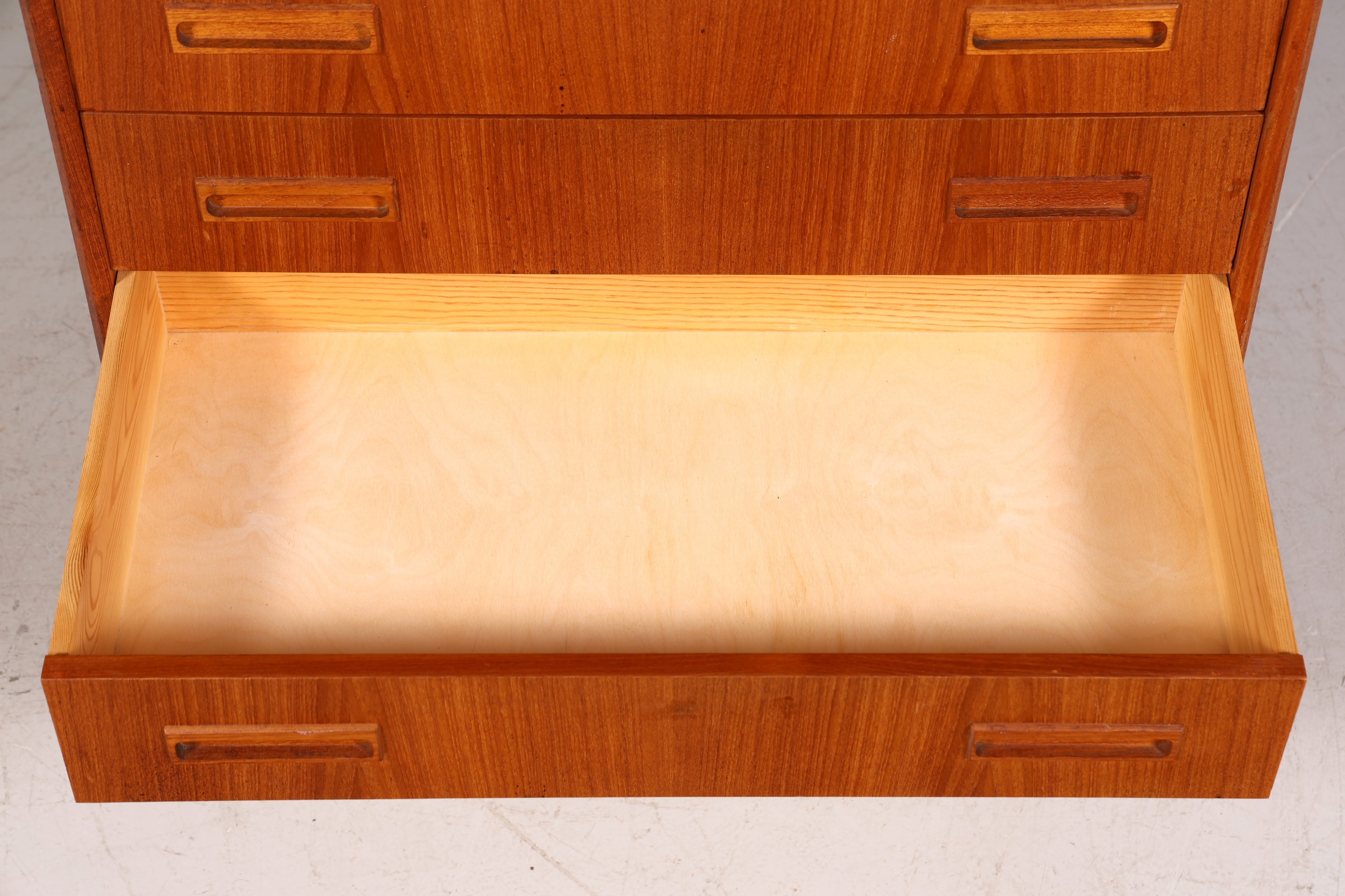 Magnifique commode vintage en teck du milieu du siècle, meuble de design danois, commode