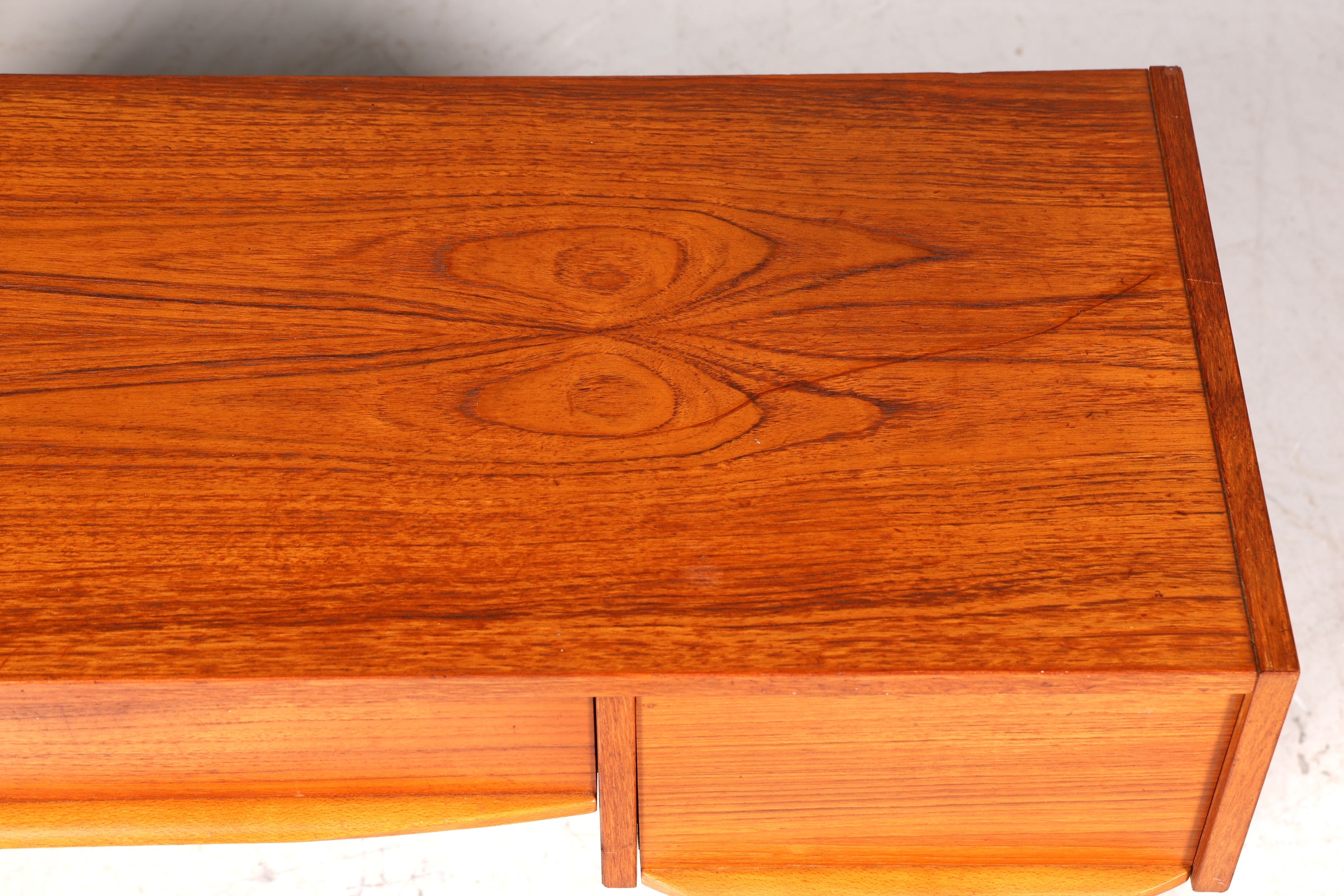 Magnifique commode vintage des années 60, design danois, meuble TV d&