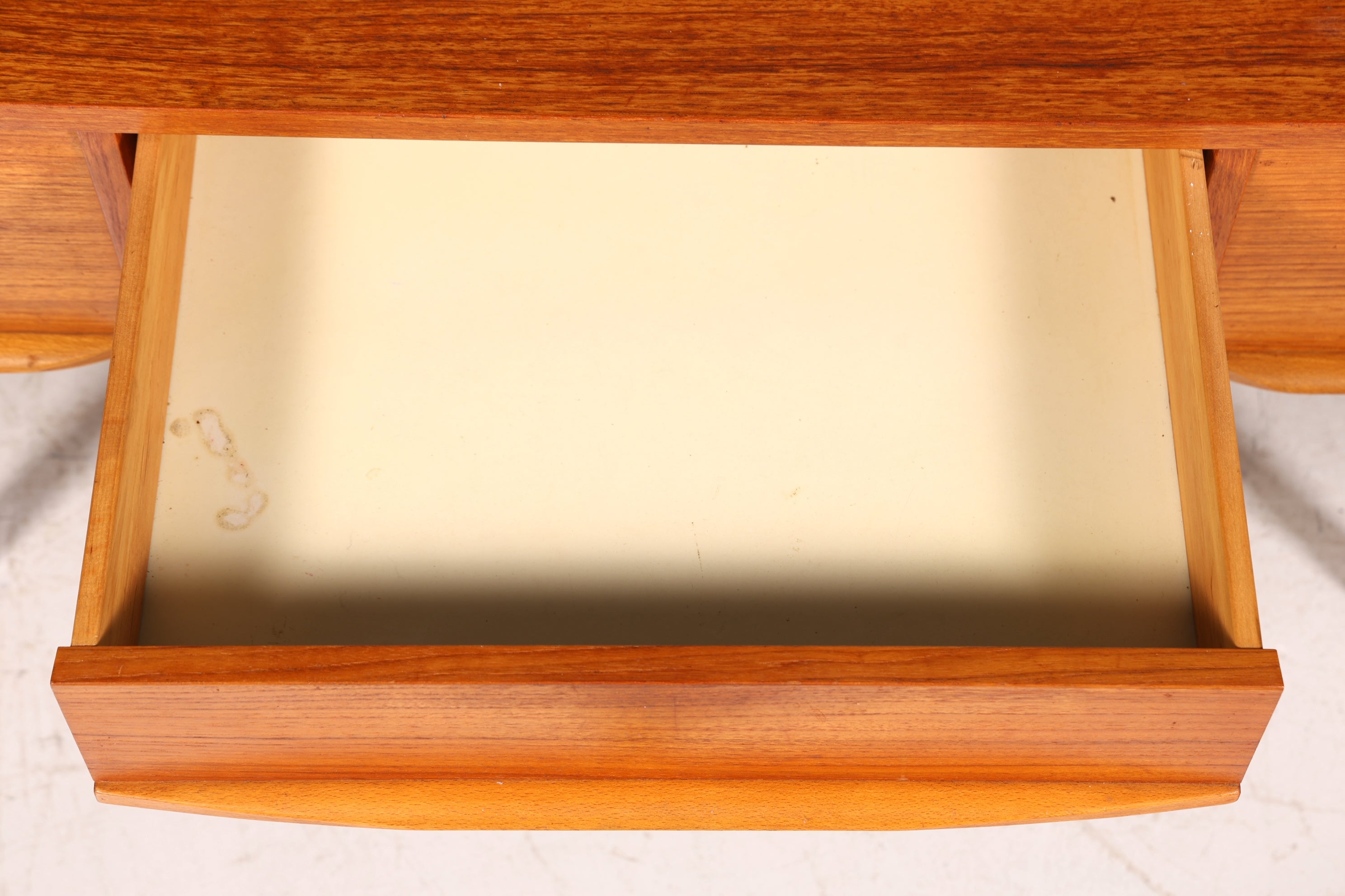 Magnifique commode vintage des années 60, design danois, meuble TV d&