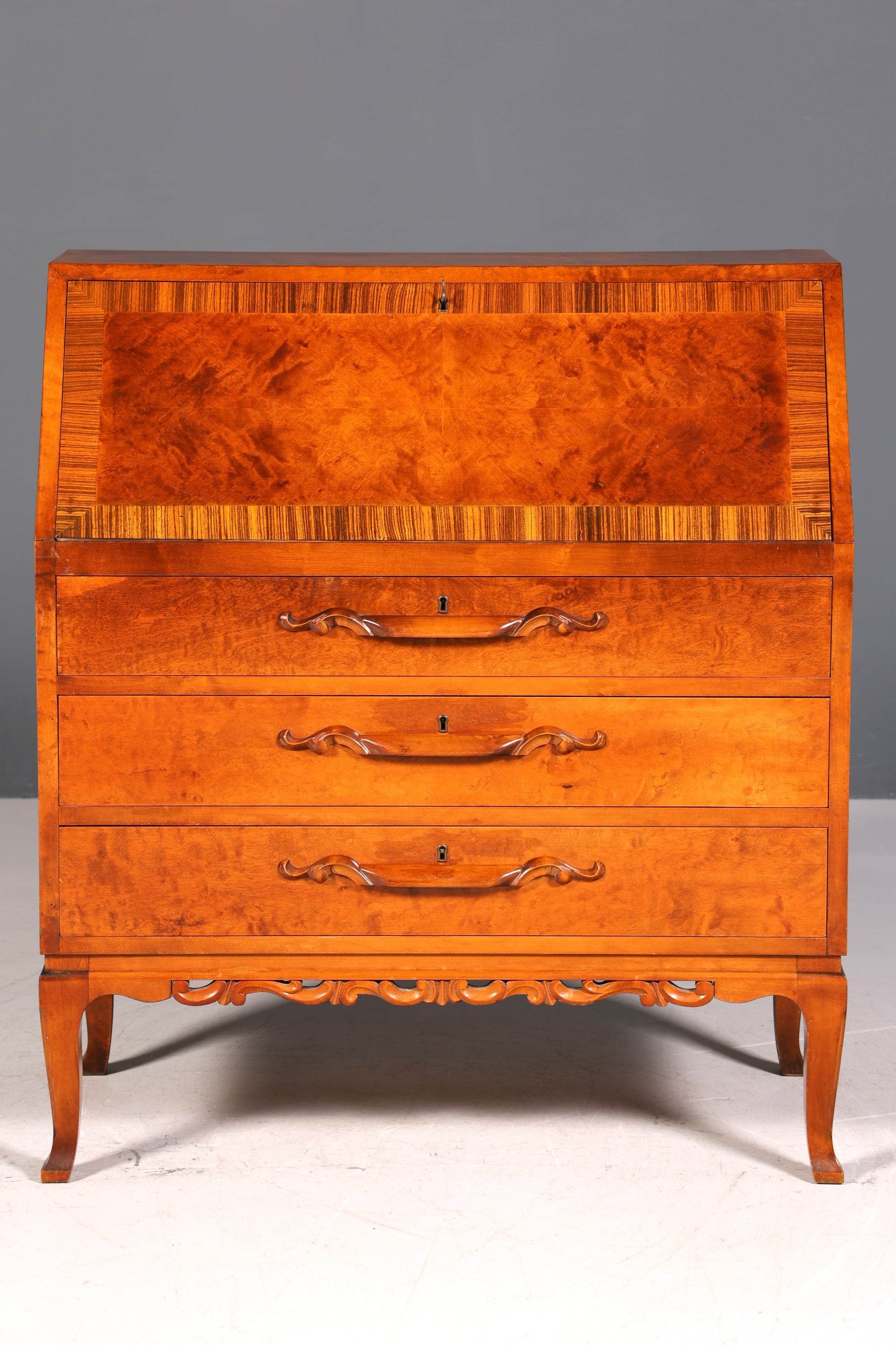 Magnifique secrétaire datant des années 1930, en bois de cerisier, commode de bureau.