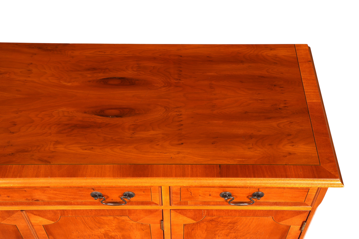 G204 Finish cm Wunderschönes Englisches Sideboard Eibe Schrank Antik Stil Buffetschrank Kommode (Kopie)